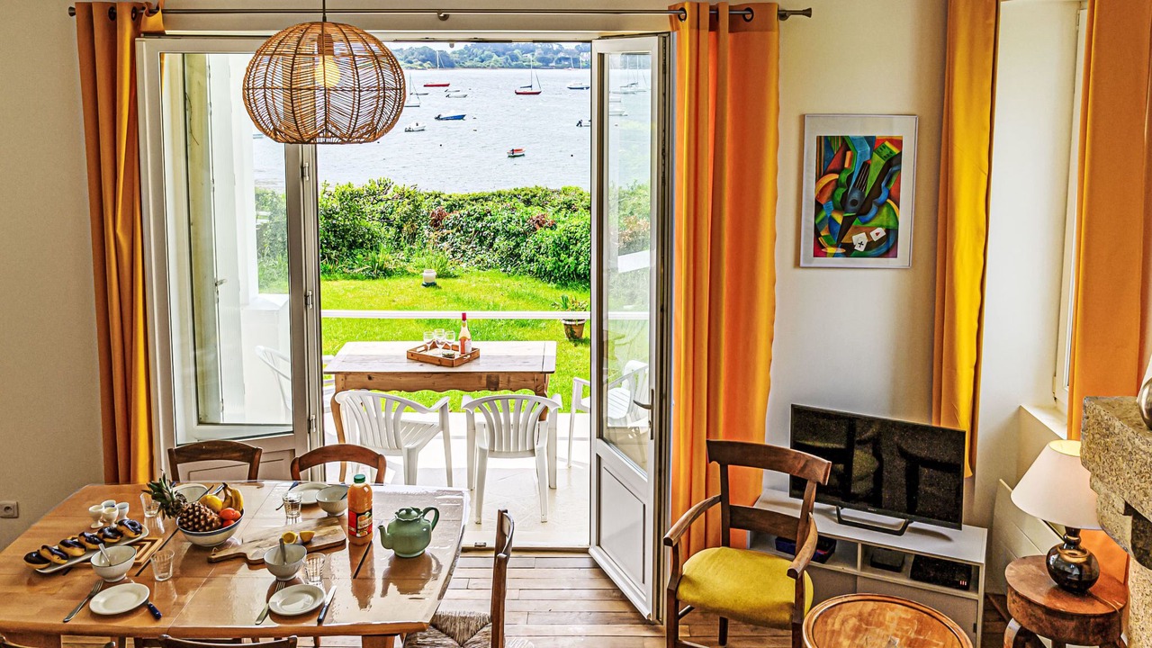 Photo of Bedroom in Arradon