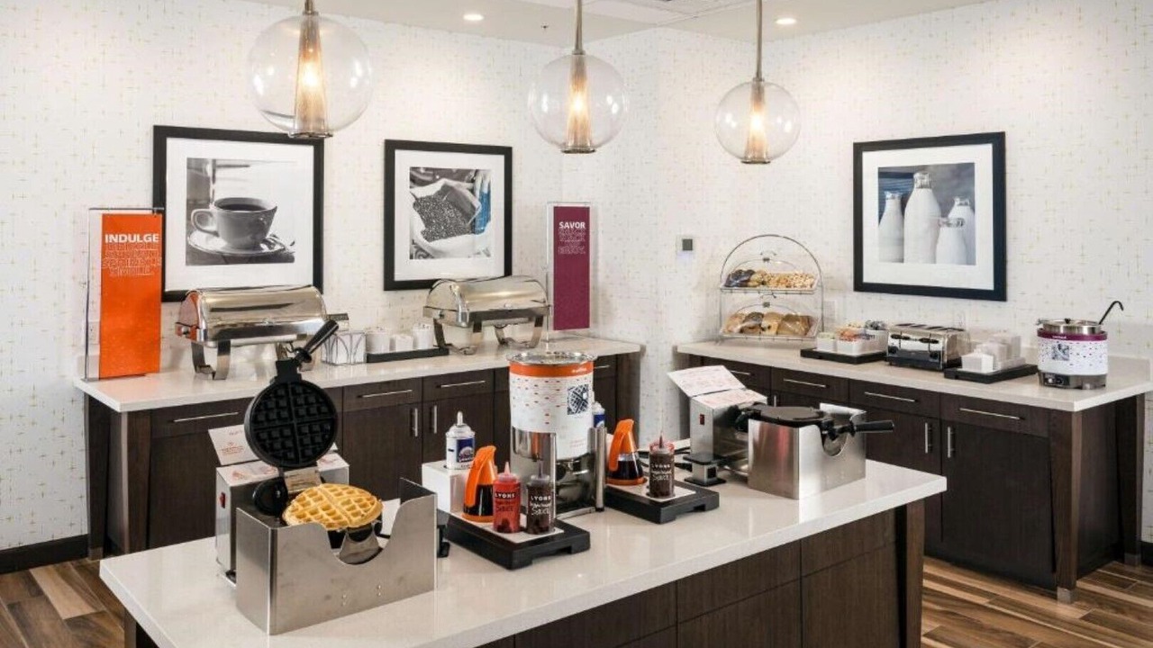 Photo of Others in Maple Leaf