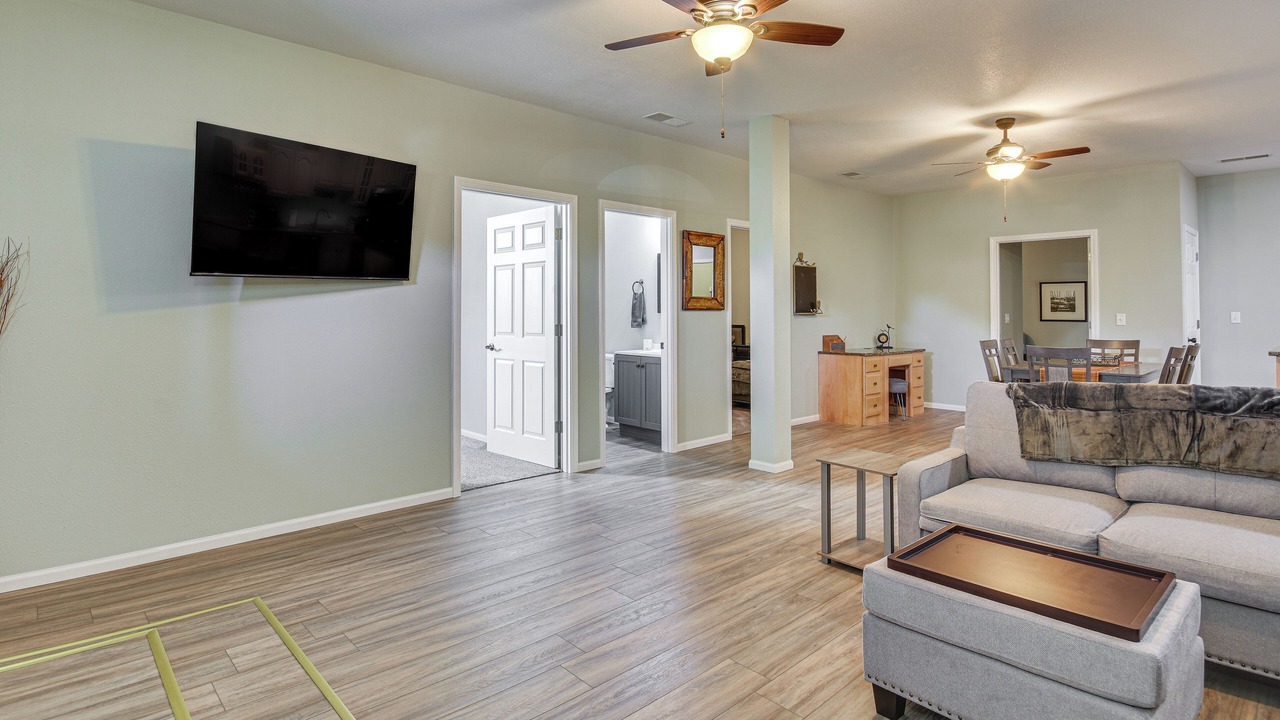 Photo of Livingroom in Fulton