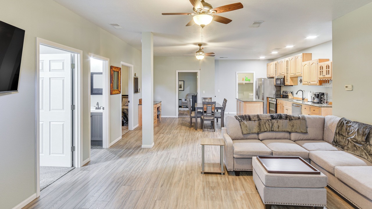 Photo of Livingroom in Fulton