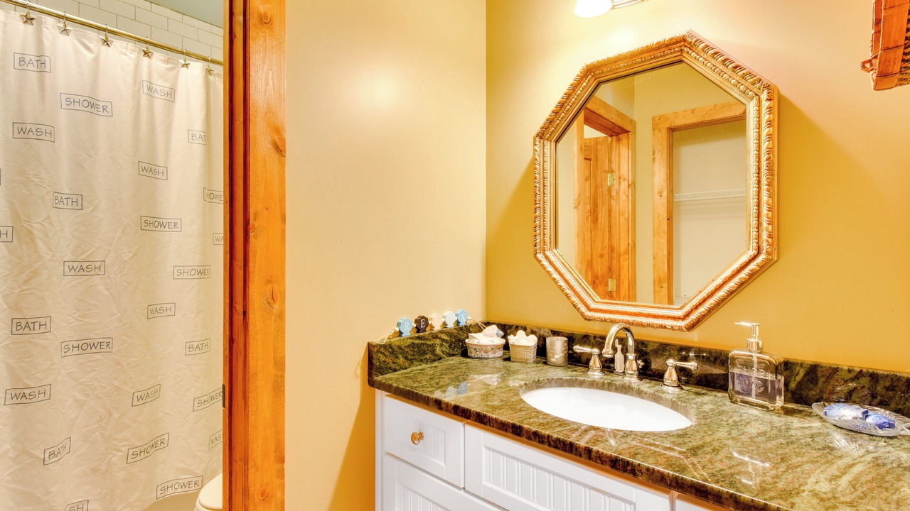 Photo of Bathroom in Gumlog