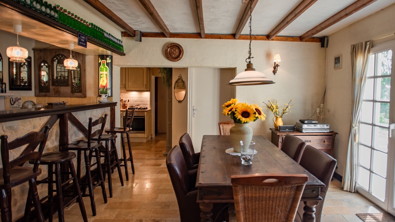 Photo of Others in Monplaisant