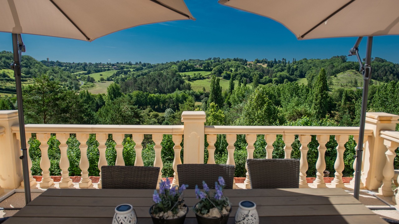 Photo of Others in Monplaisant