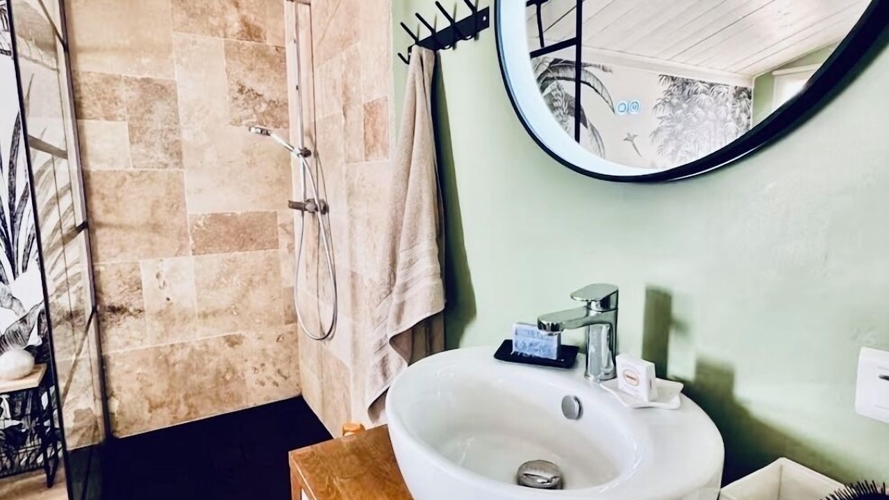 Photo of Bathroom in Manosque