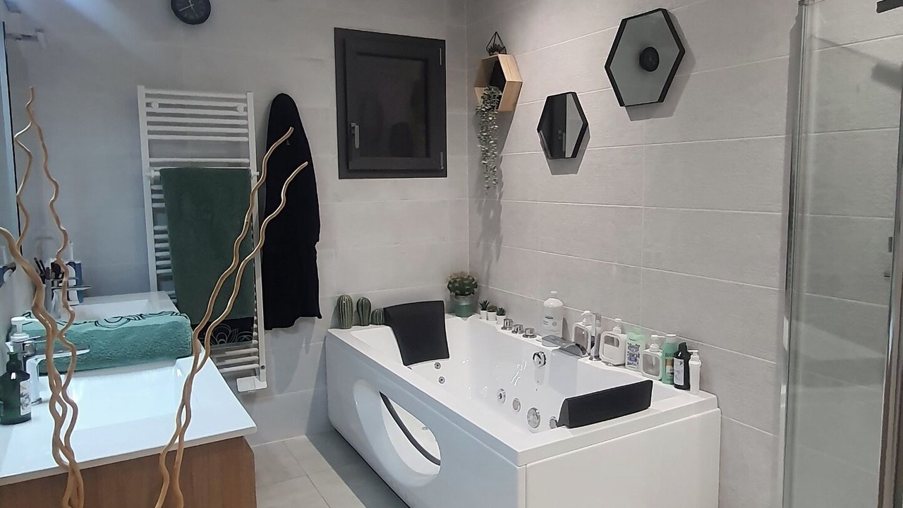 Photo of Bathroom in Albi