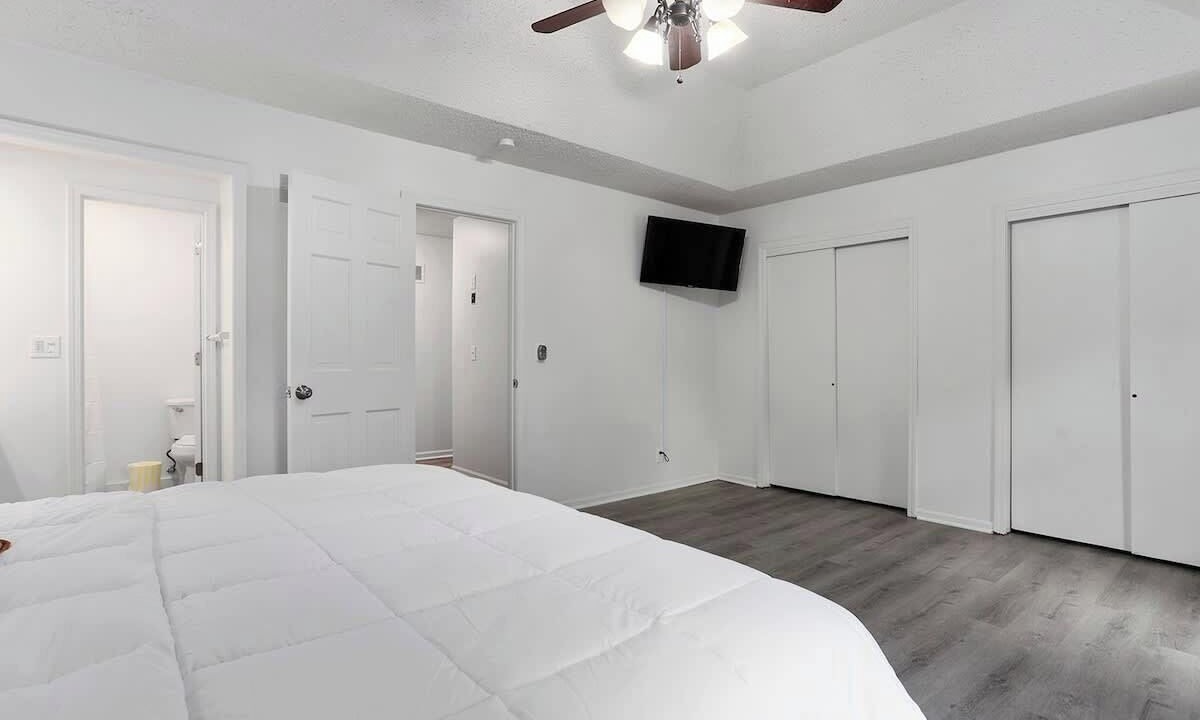 Photo of Bedroom in Olathe