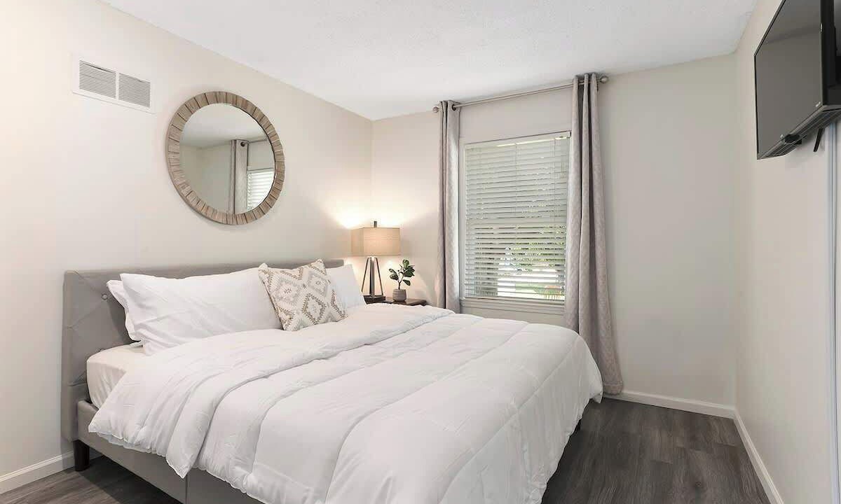 Photo of Bedroom in Olathe