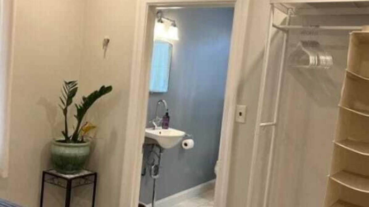Photo of Bathroom in Parole