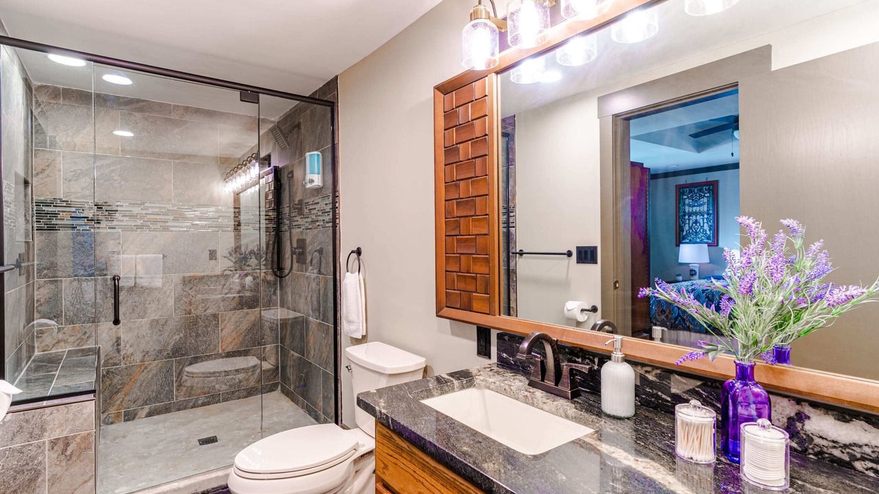 Photo of Bathroom in South Pittsburg