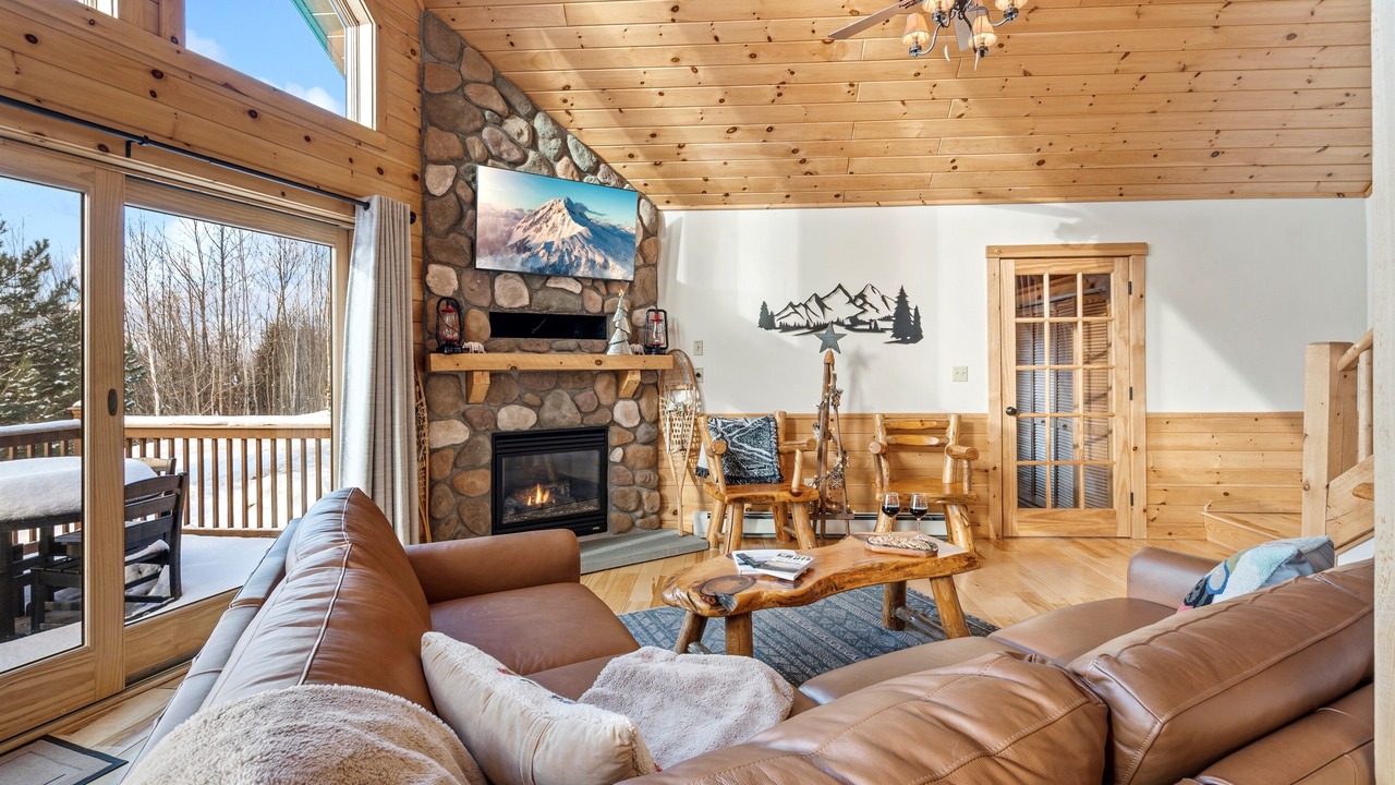 Photo of Livingroom in Bethel