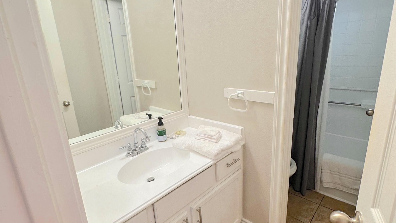 Photo of Bathroom in Clodine