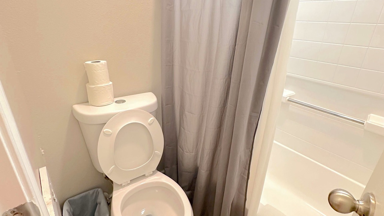 Photo of Bathroom in Clodine
