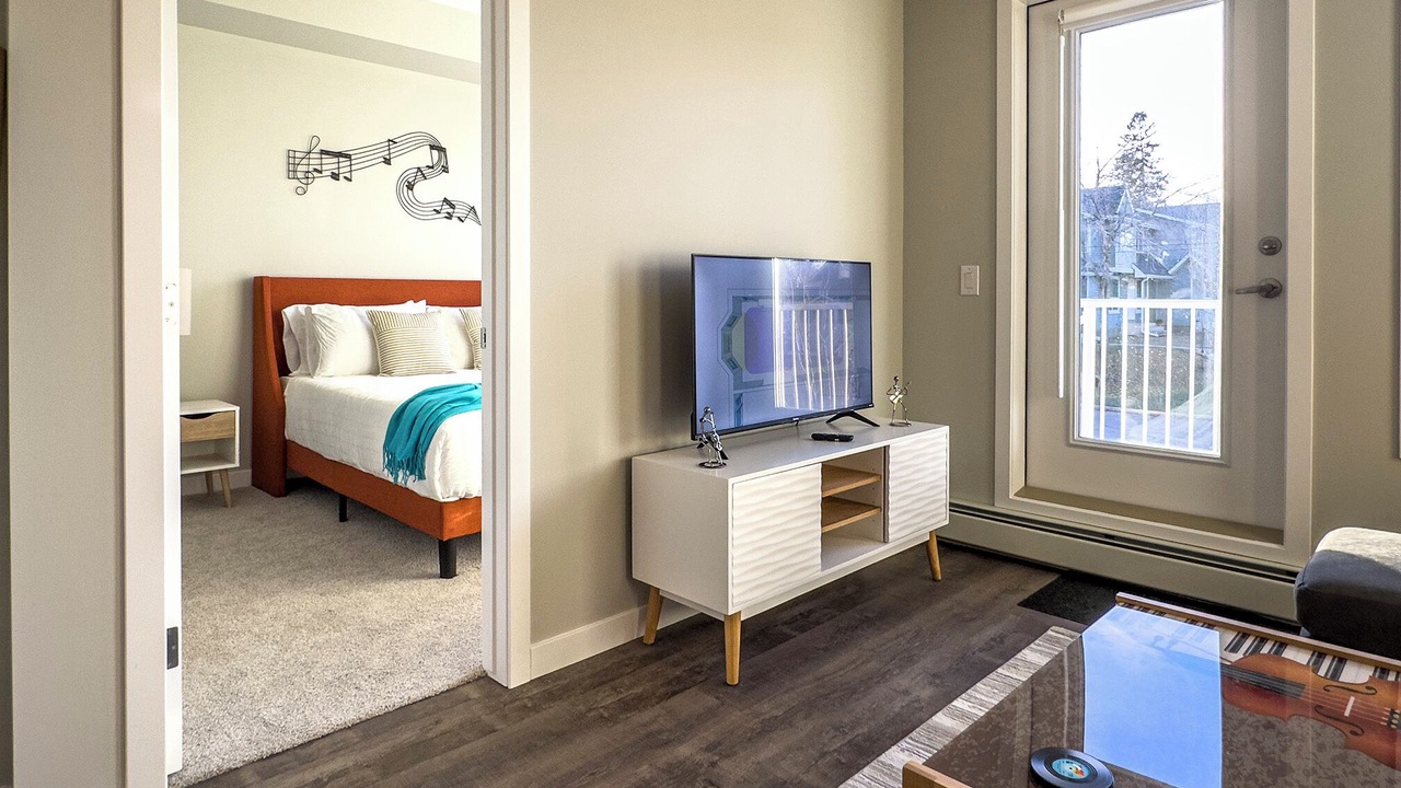 Photo of Bedroom in Inglewood