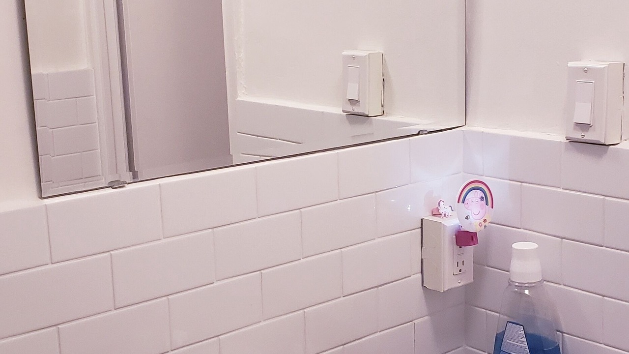 Photo of Bathroom in Oakwood Village