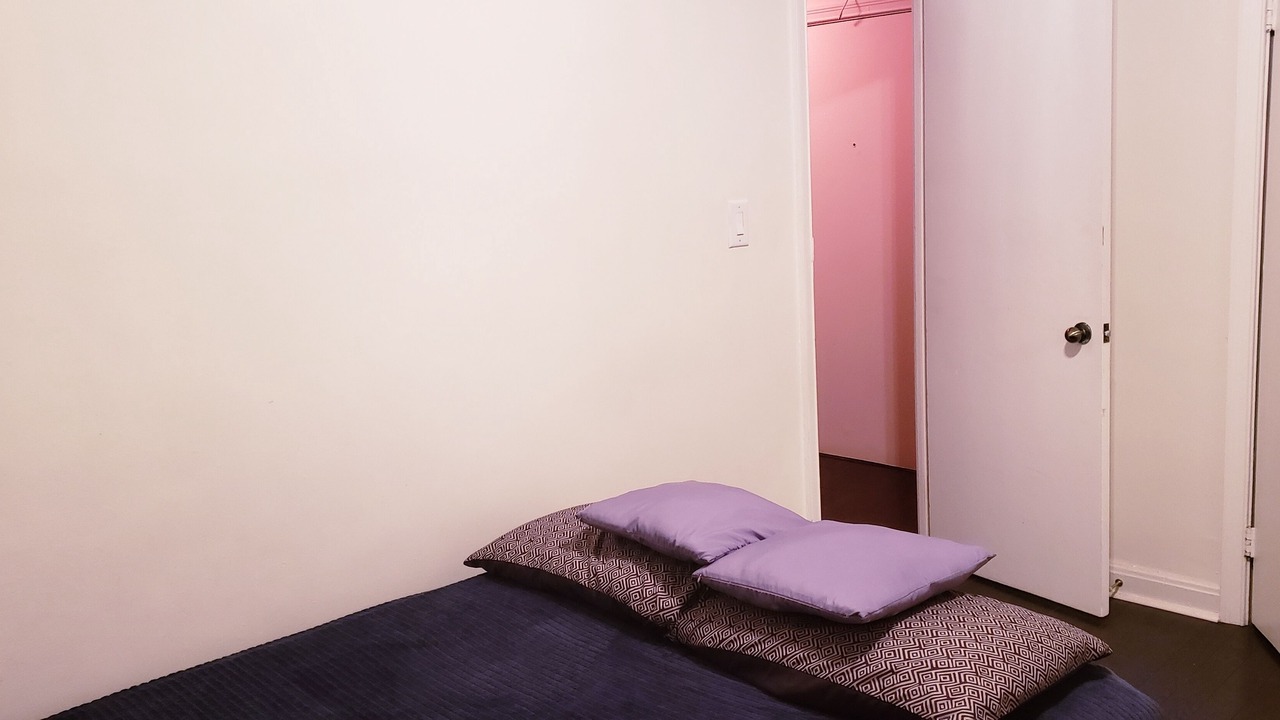 Photo of Bedroom in Oakwood Village