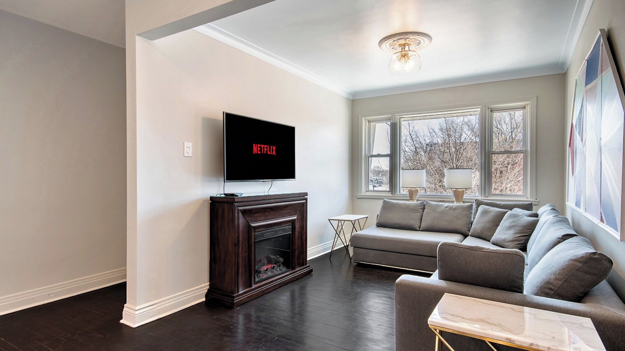Photo of Livingroom in Ahuntsic