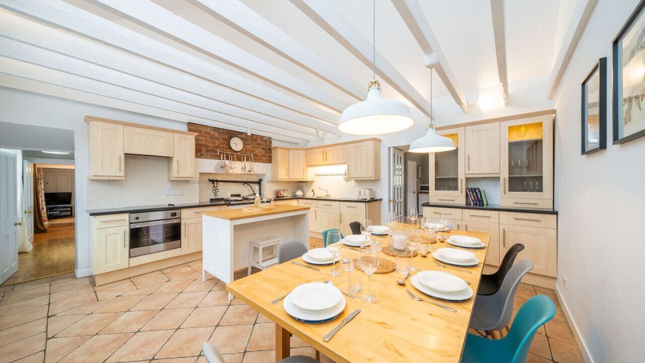 Photo of Others in Huntly