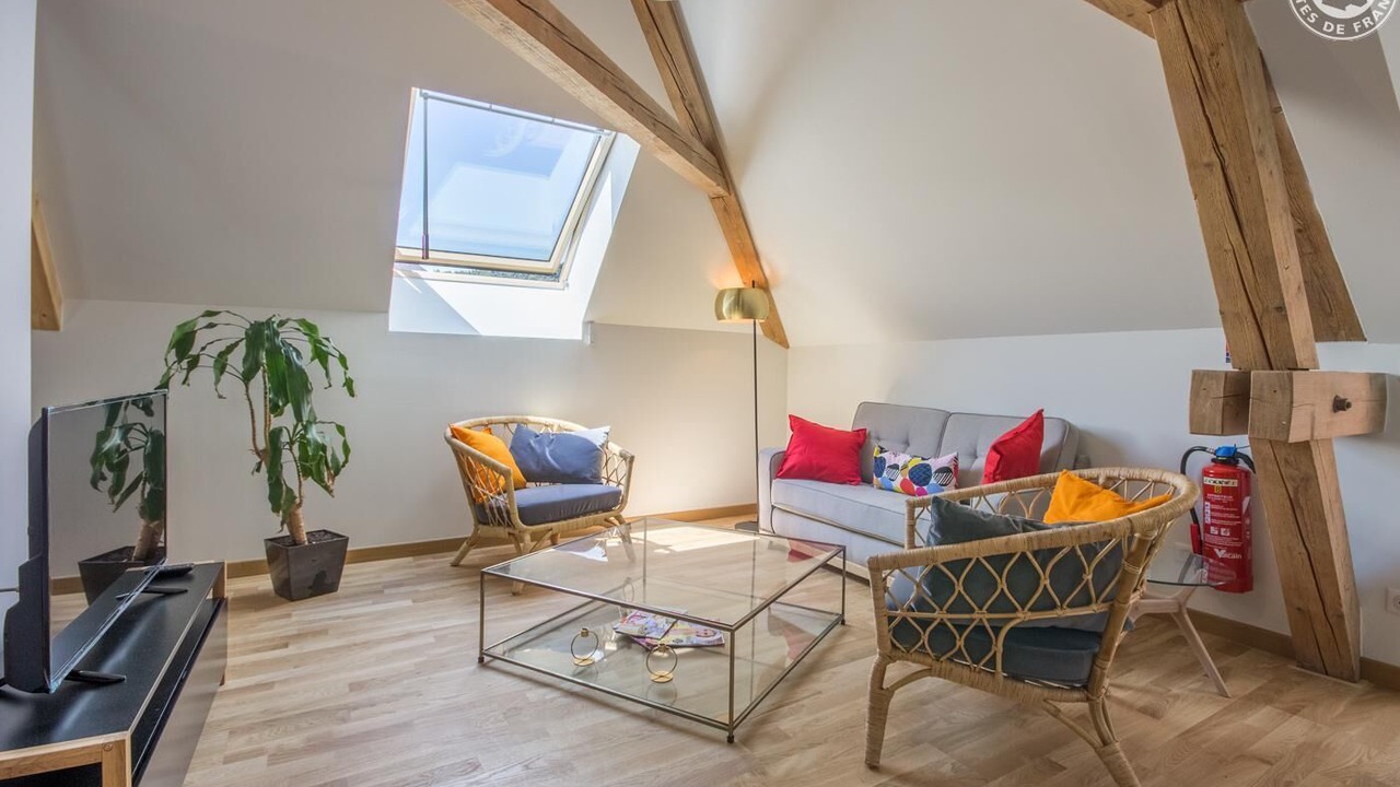 Photo of Livingroom in Saint-Christophe-la-Grotte