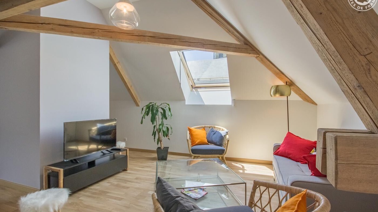 Photo of Livingroom in Saint-Christophe-la-Grotte