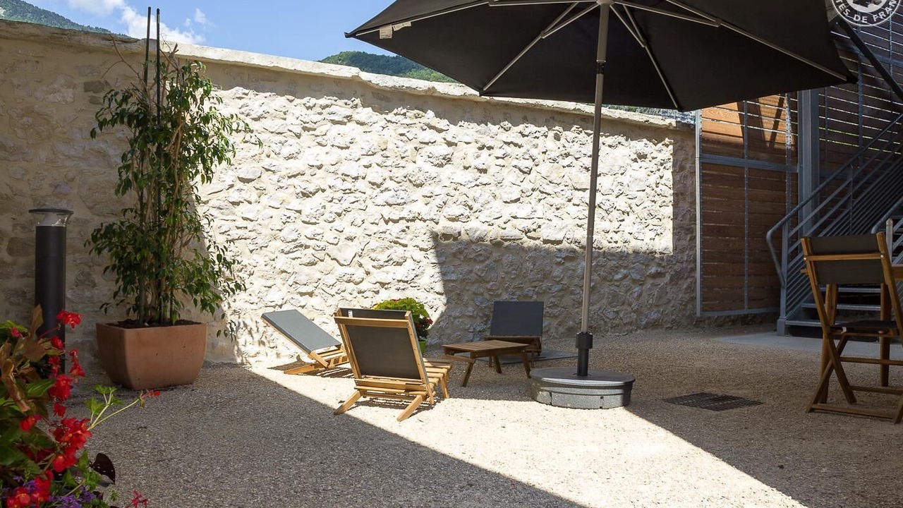 Photo of Patio Balcony in Saint-Christophe-la-Grotte