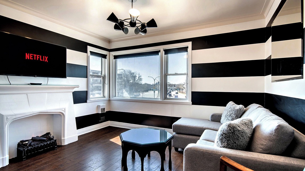 Photo of Livingroom in Ahuntsic