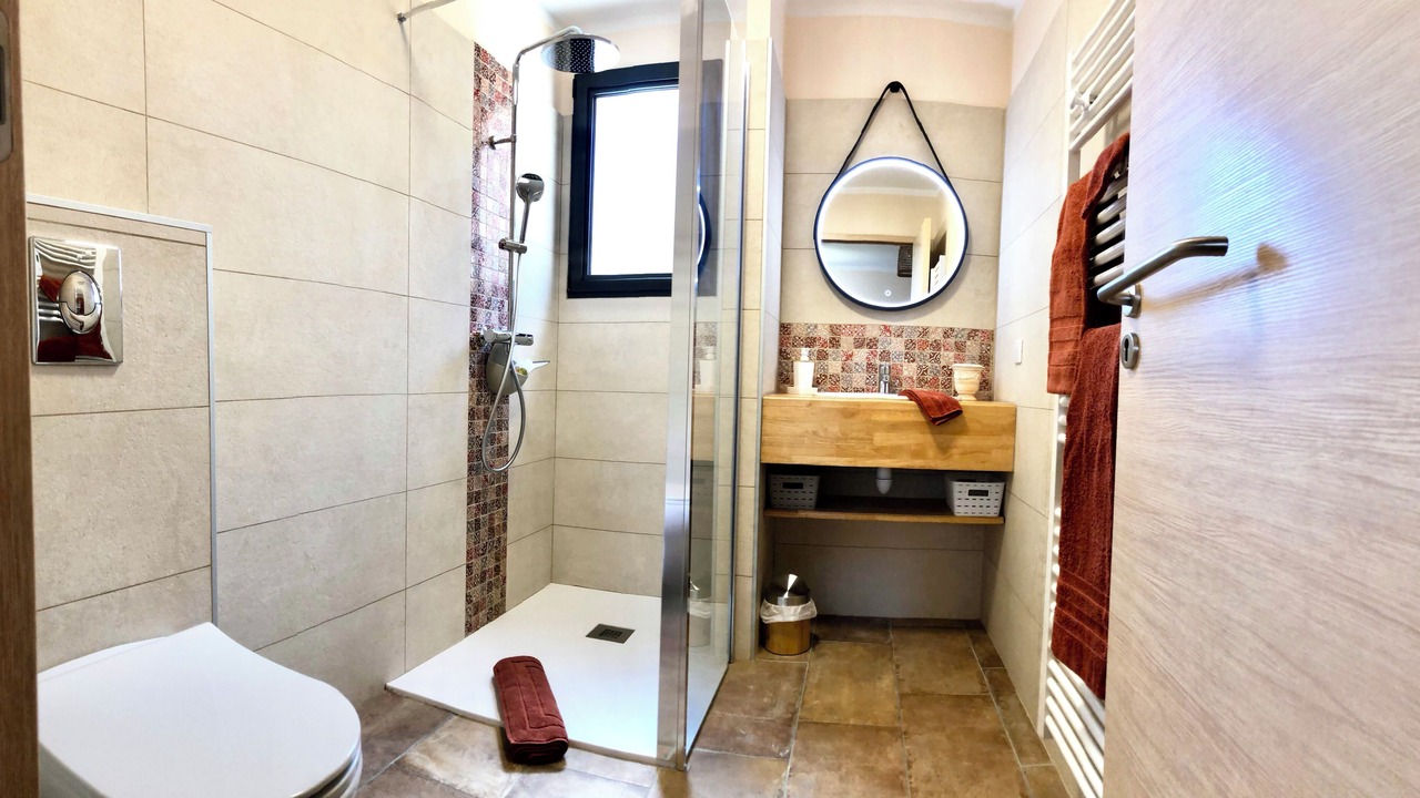 Photo of Bathroom in Vallabrix