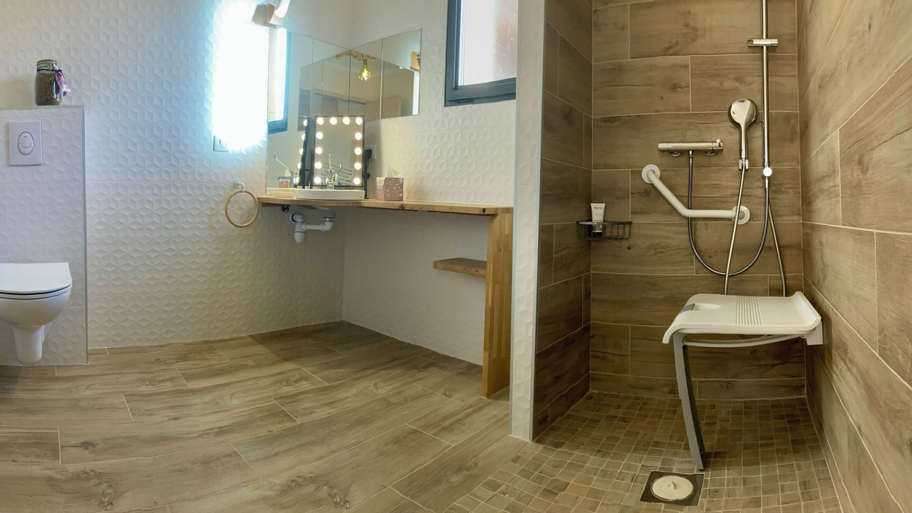 Photo of Bathroom in Vallabrix