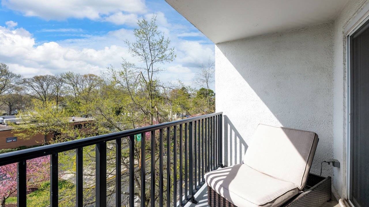 Photo of Patio Balcony in The Pines