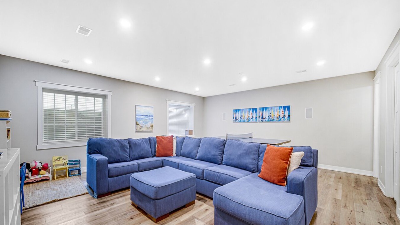 Photo of Livingroom in Michigan City