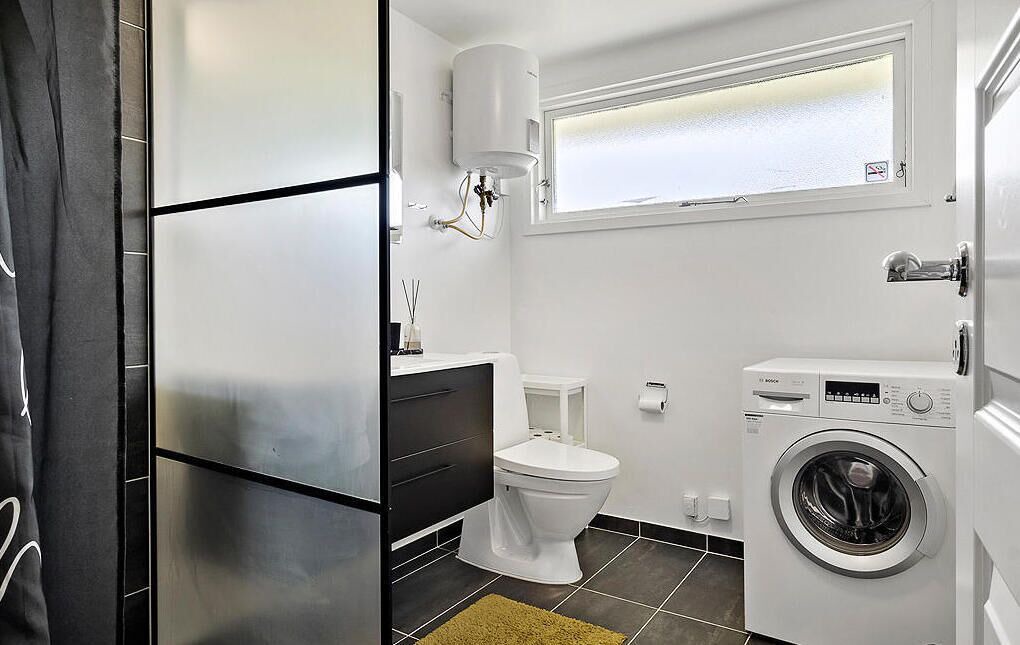 Photo of Bathroom in Hou