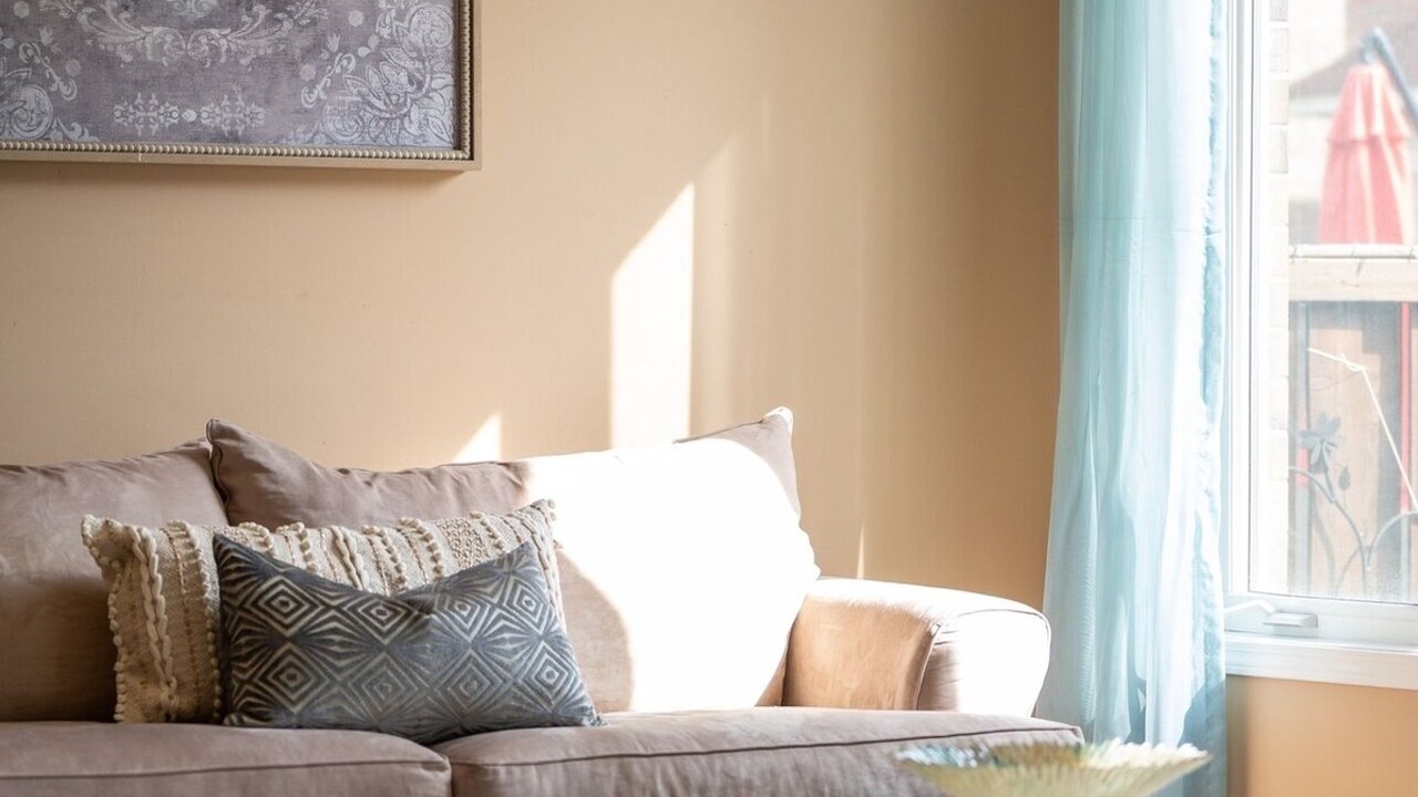Photo of Livingroom in Milton