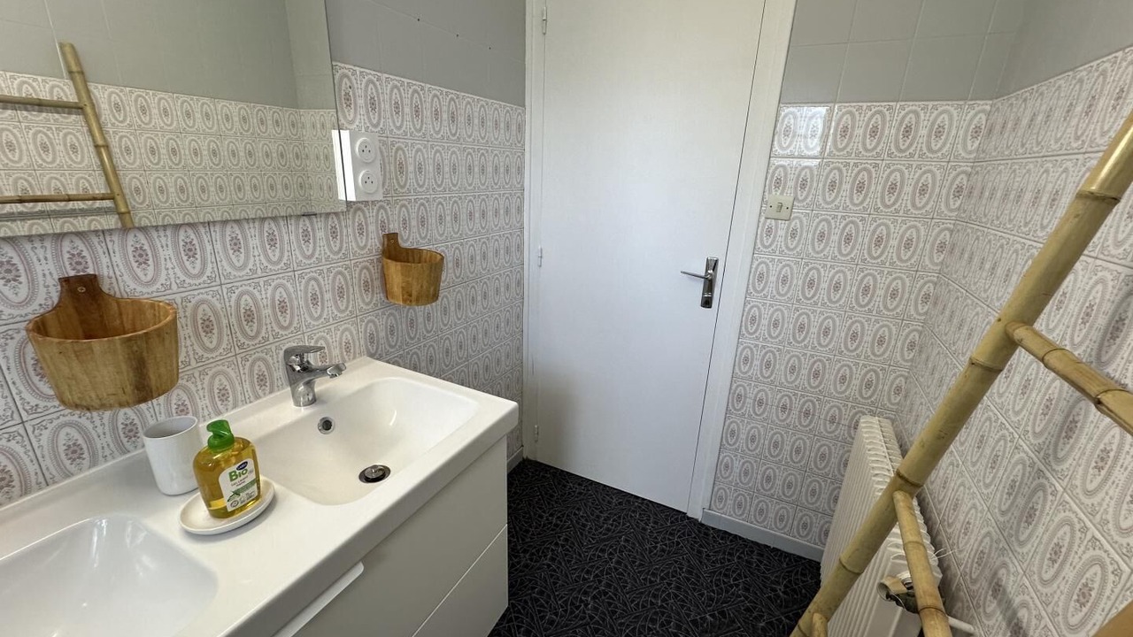 Photo of Bathroom in Saint-Pandelon