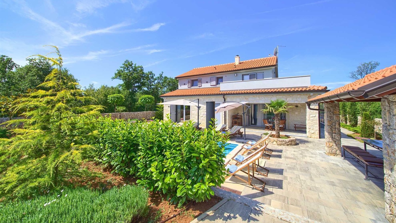 Photo of Outdoor in Kras