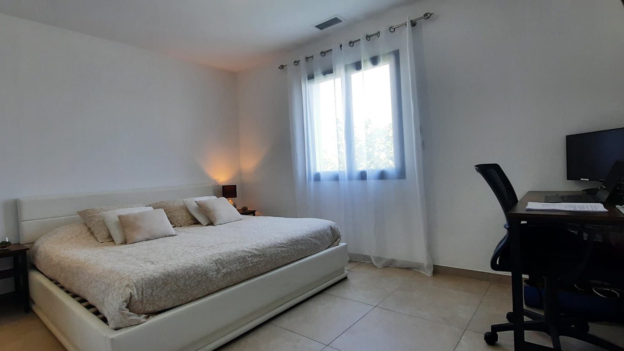 Photo of Bedroom in Saint-Laurent-d'Aigouze