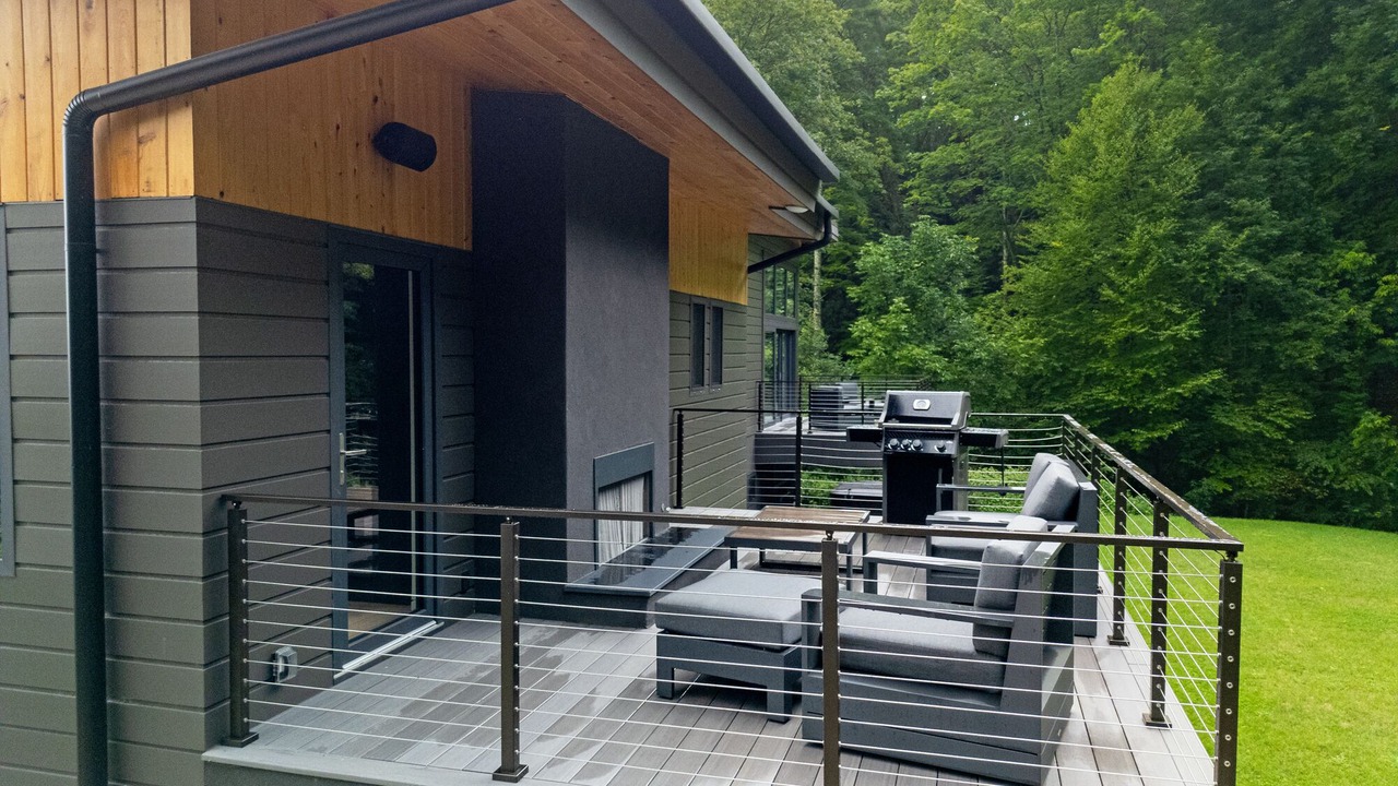 Photo of Patio Balcony in Balsam Grove