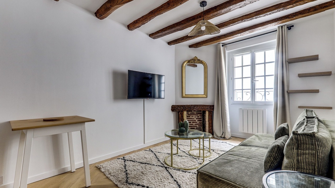 Photo of Livingroom in Strasbourg -Saint-Denis