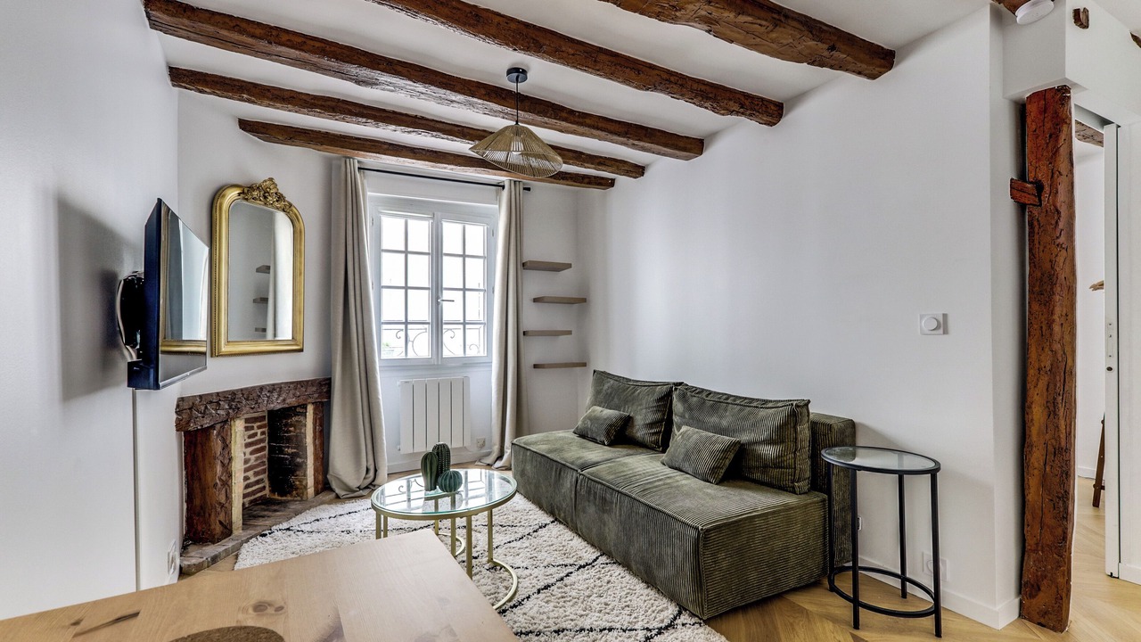 Photo of Livingroom in Strasbourg -Saint-Denis