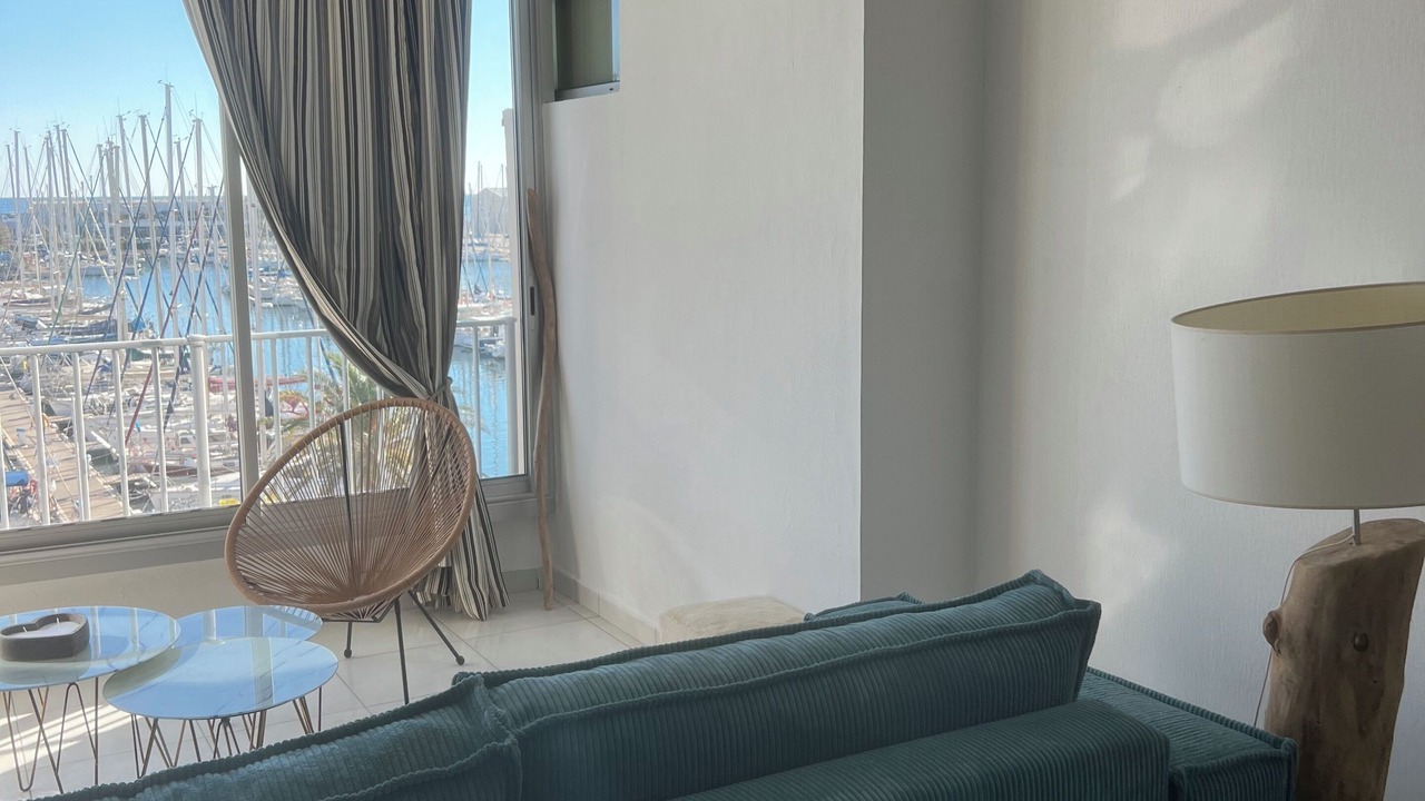 Photo of Livingroom in Le Port