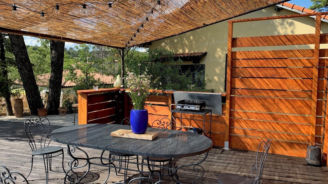 Photo of Outdoor in Rousson