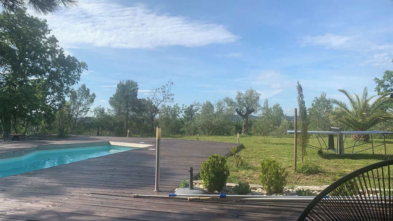 Photo of Outdoor in Rousson