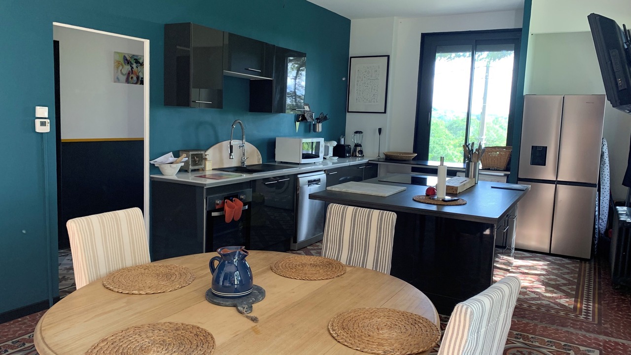 Photo of Kitchen in Rousson