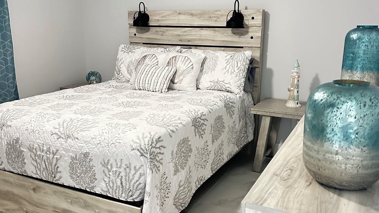 Photo of Bedroom in Florida Ridge