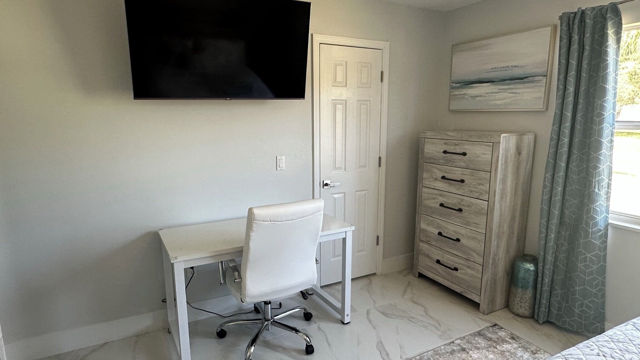 Photo of Bedroom in Florida Ridge