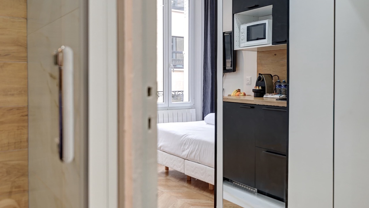 Photo of Bedroom in Champs-Elysees