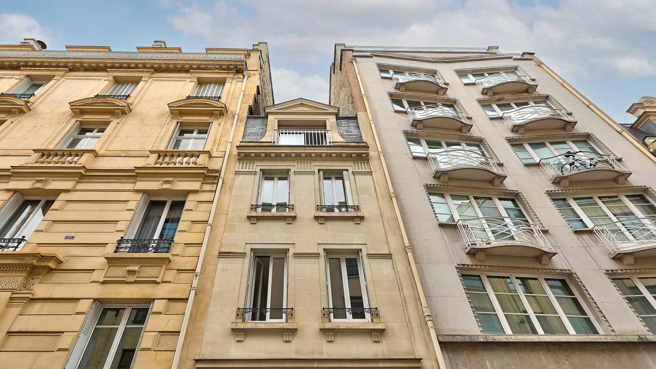 Photo of Others in Champs-Elysees