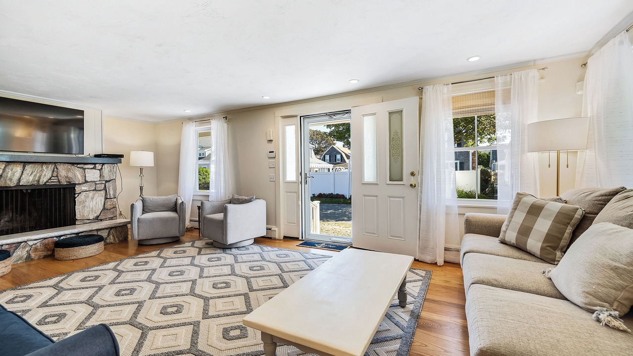 Photo of Livingroom in Harwich Port