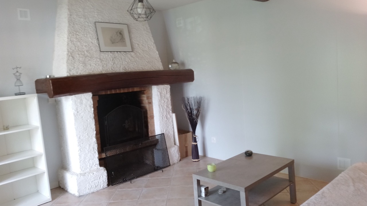 Photo of Livingroom in Sainte-Gemme-Moronval