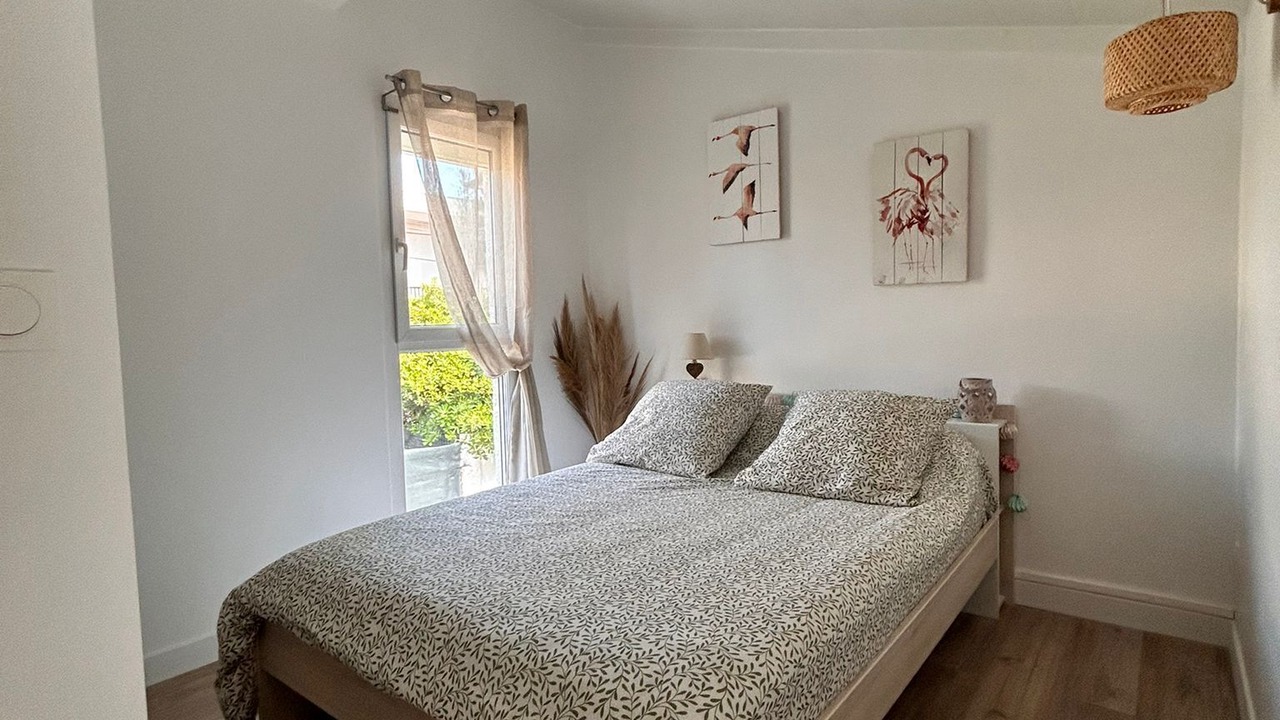 Photo of Bedroom in Saint-Pierre-la-Mer