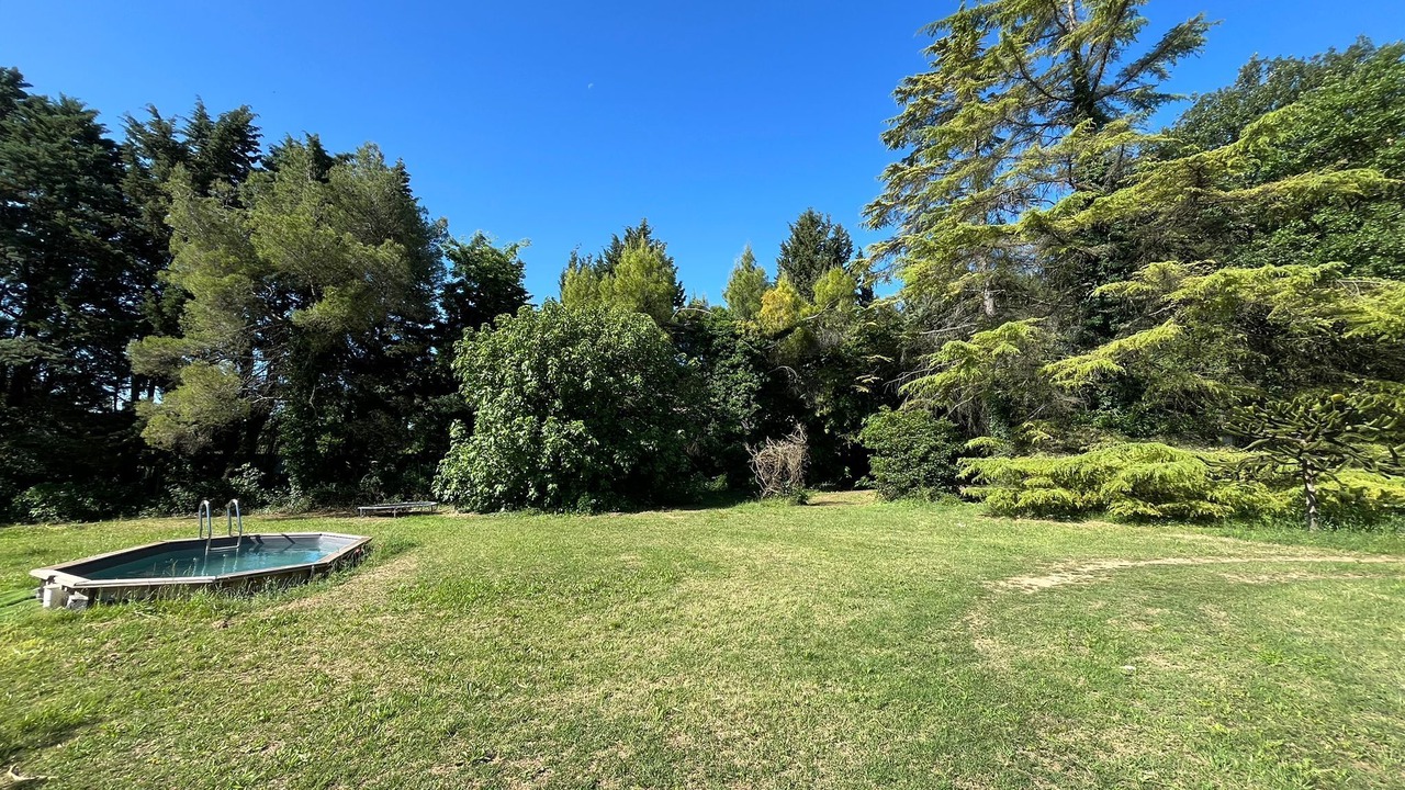 Photo of Outdoor in Sorgues