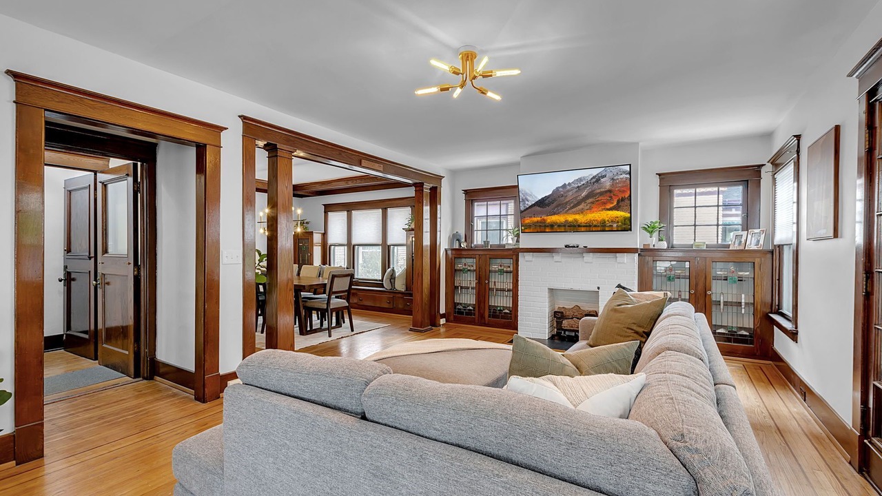 Photo of Livingroom in Bryant